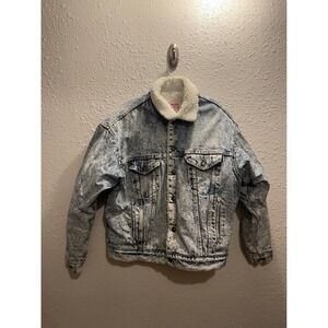 Vintage 1980's Levi's‎ Denim Sherpa Acid Washed/ Lined Jacket.